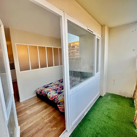 Le Douanier アパート